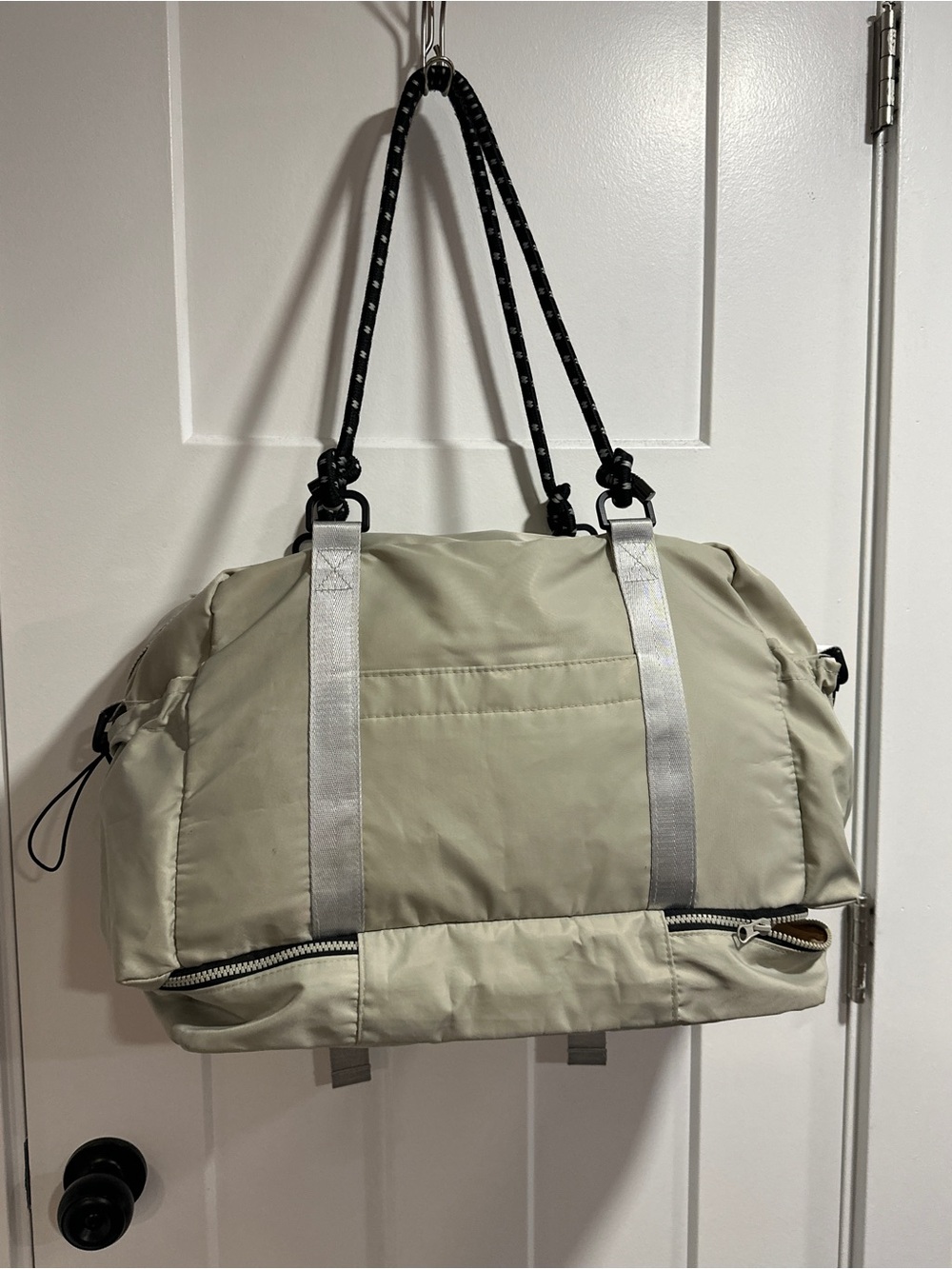 Blogilates Ultimate Gym Equipment Bag - Picture 2 of 6